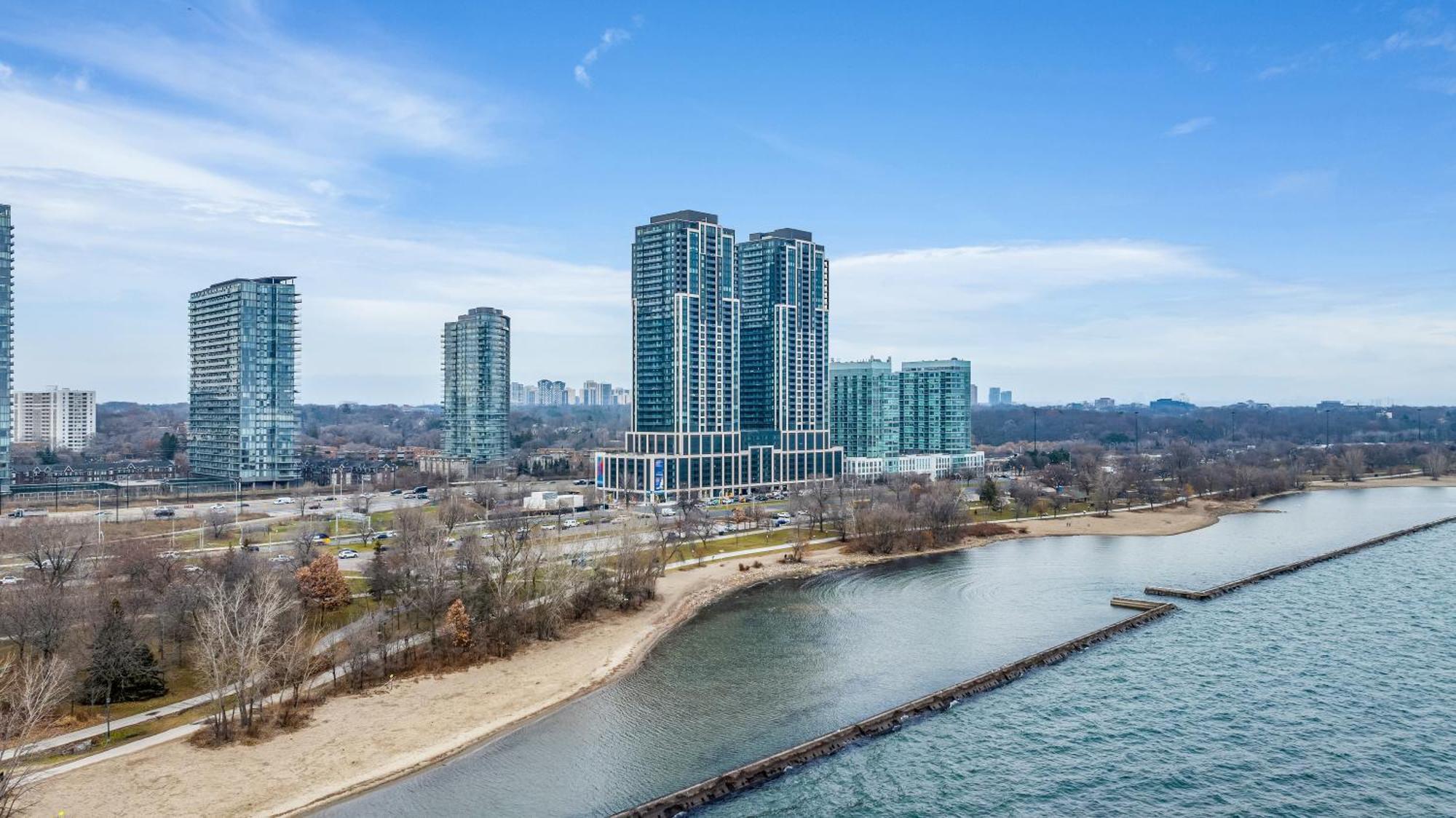Spadina Modern Suites Toronto Exterior photo